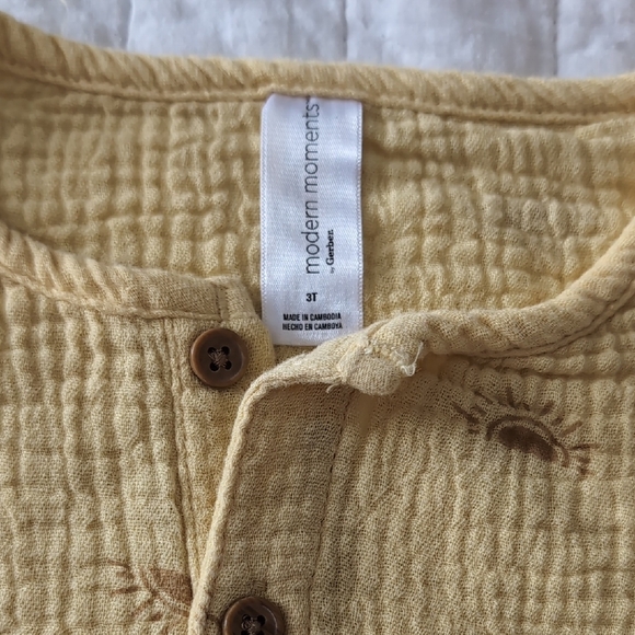 Yellow Textured Two-Piece Set - Picture 3 of 7